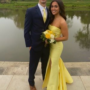 Yellow Sherri Hill Prom Dress!!! 💛🌼